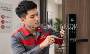lắp đặt khoá vân tay quận 12