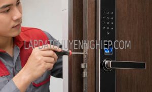 lắp đặt khoá vân tay tân phú giá rẻ